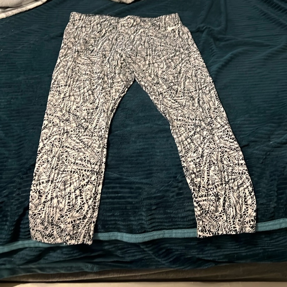 Nike sport pants black and white